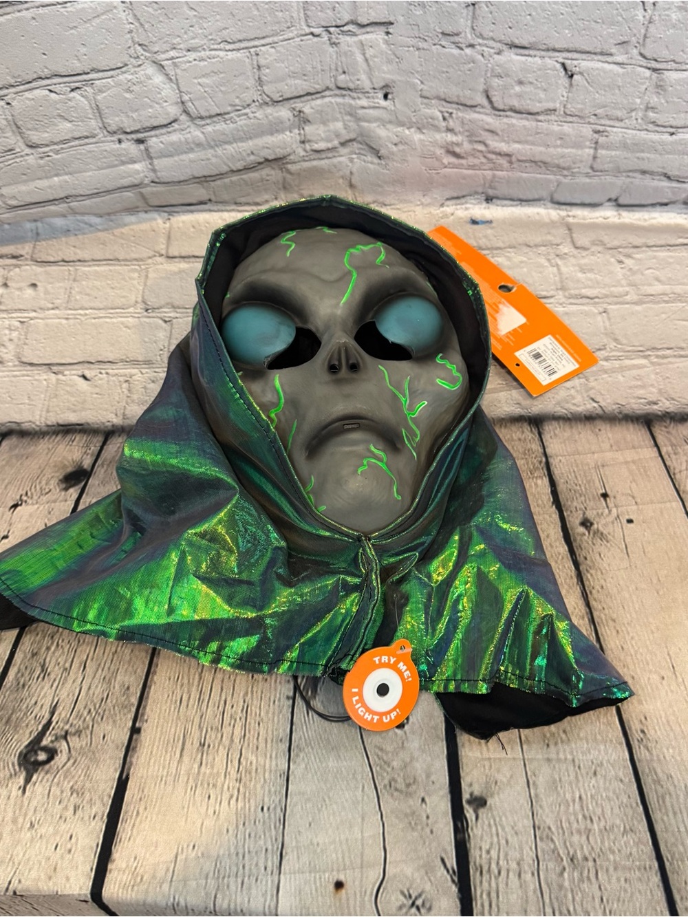 Target Hyde & EEK Alien Light Up Mask